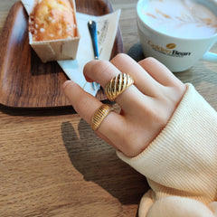 Chunky Croissant Ring