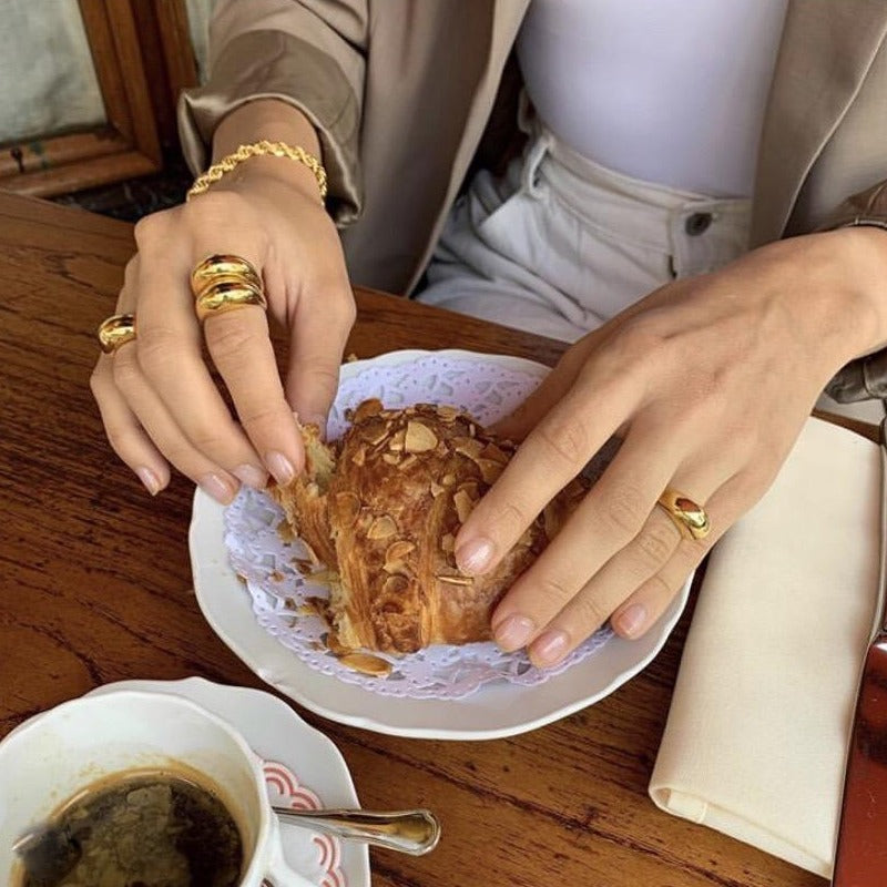 Gold ring + Gold bracelet + breakfast